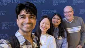 Dinara and Pragnaben with their respective Honors supervisors.